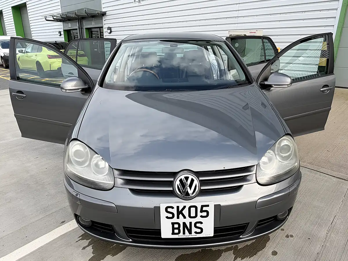 Used 2019 Volkswagen Golf GTI Grey - Interior and Exterior details 17