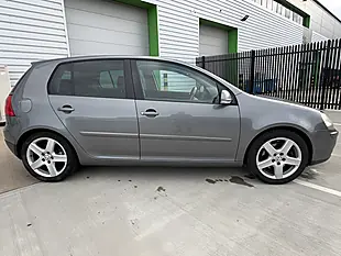 Used 2019 Volkswagen Golf GTI Grey - Interior and Exterior details 8
