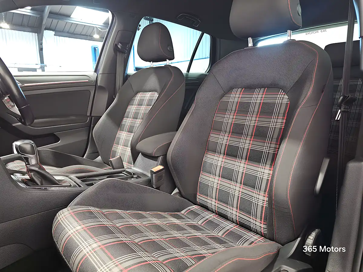 Used 2019 Volkswagen Golf GTI Performance Atlantic Blue - Interior and Exterior details 9