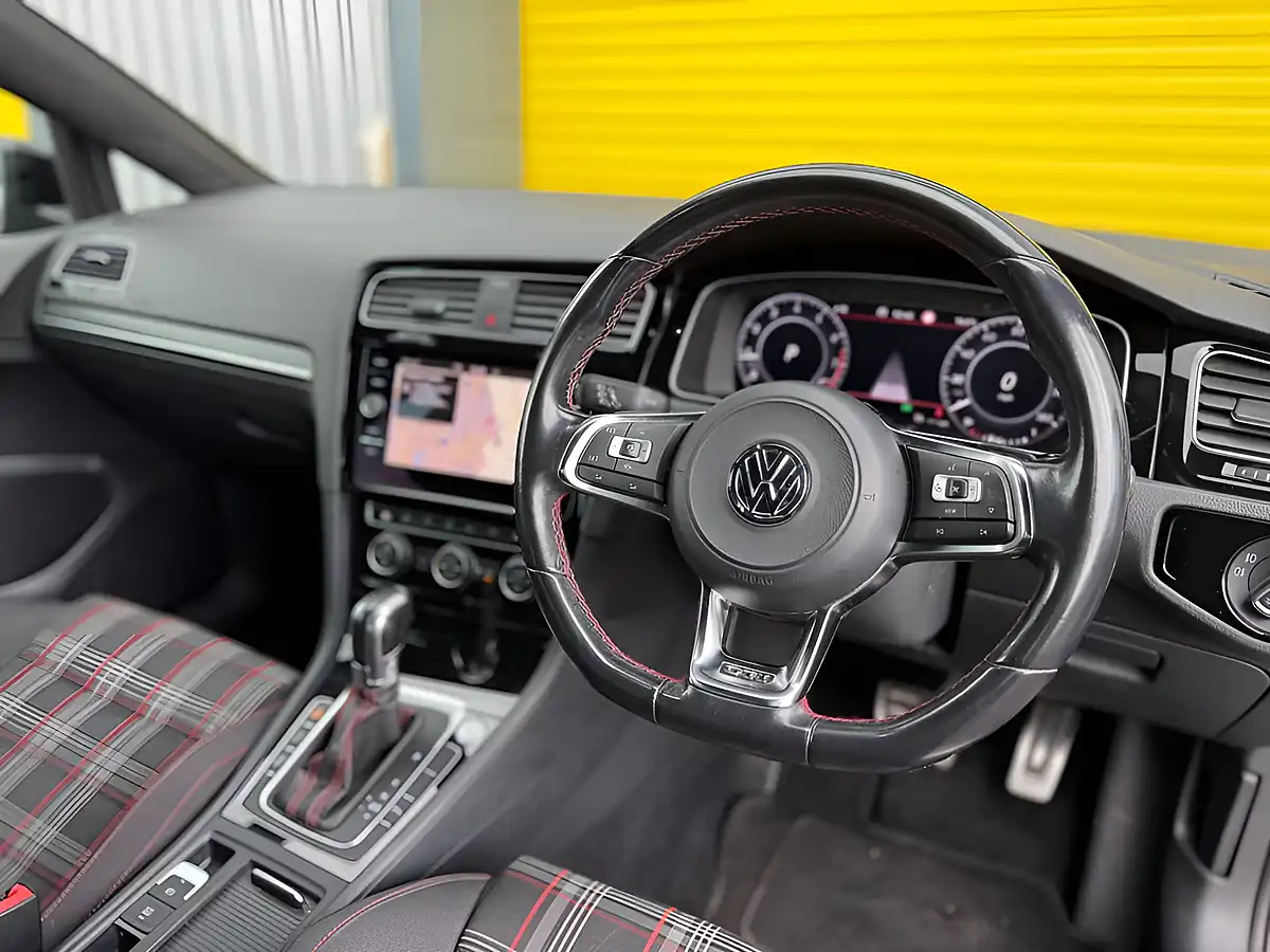 Used 2019 Volkswagen Golf GTI Performance Black - Interior and Exterior details 10
