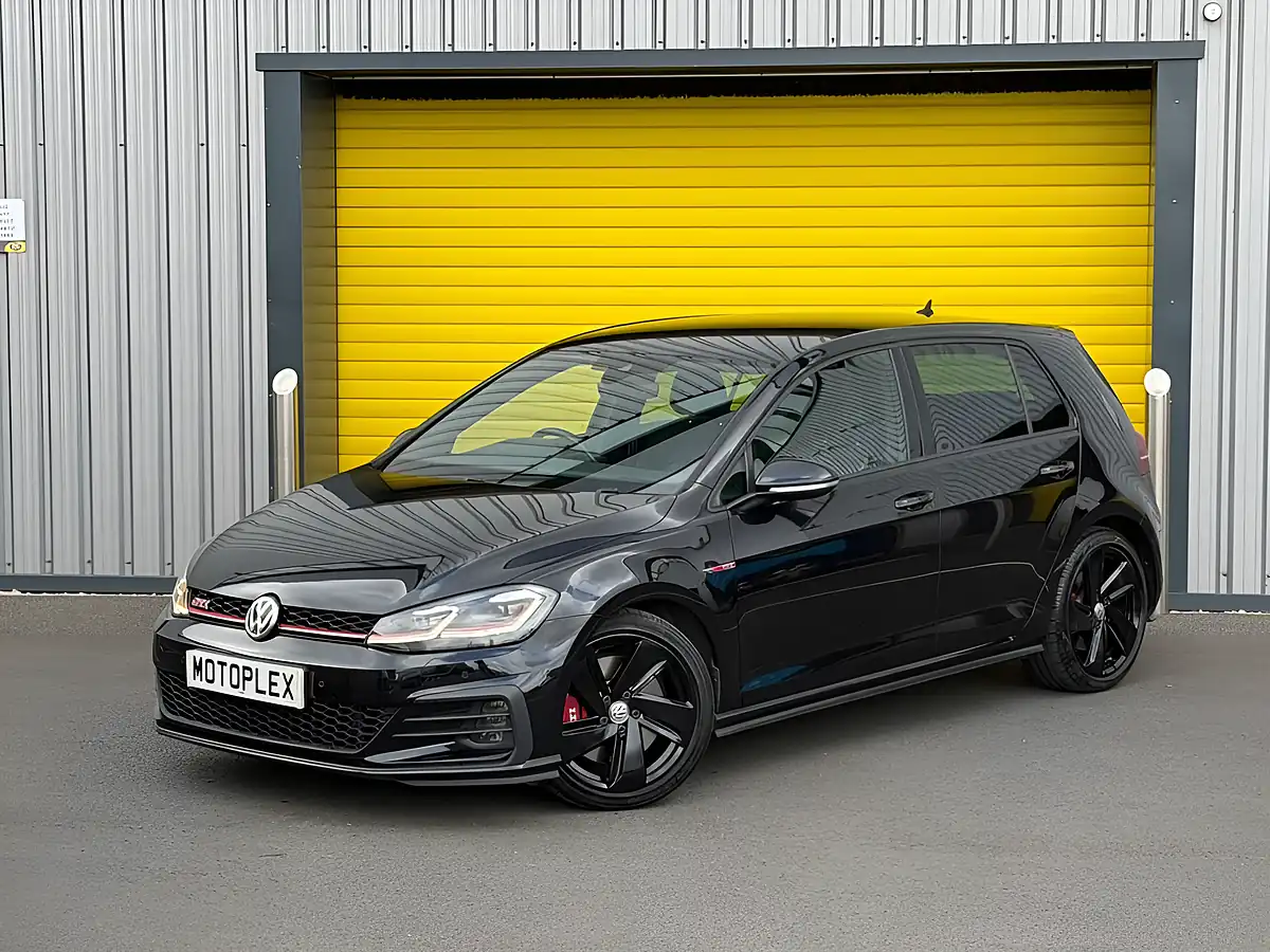Used 2019 Volkswagen Golf GTI Performance Black - Interior and Exterior details 14