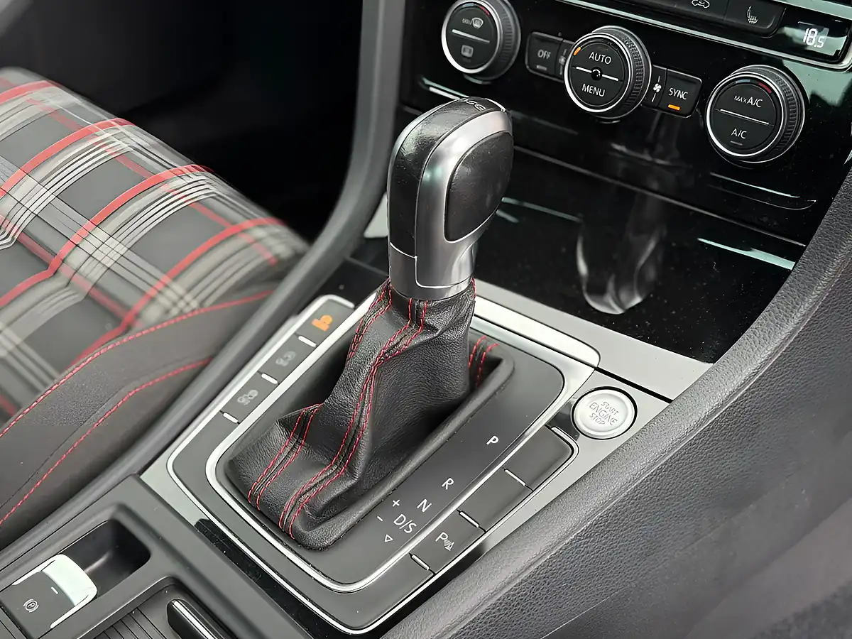 Used 2019 Volkswagen Golf GTI Performance Black - Interior and Exterior details 18