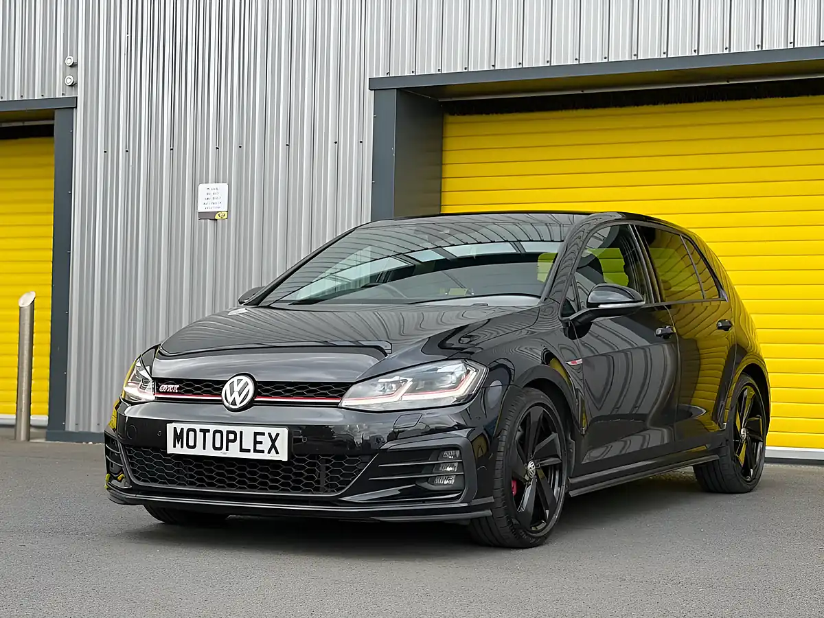 Used 2019 Volkswagen Golf GTI Performance Black - Interior and Exterior details 5