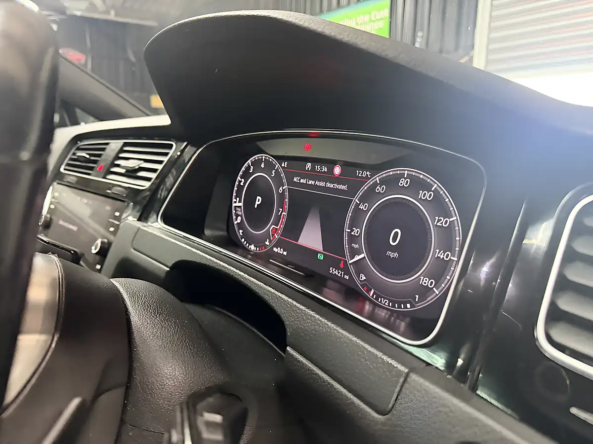 Used 2019 Volkswagen Golf GTI Performance Blue - Interior and Exterior details 19
