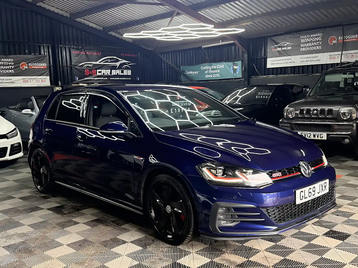 Used 2019 Volkswagen Golf GTI Performance Blue - Interior and Exterior details 4