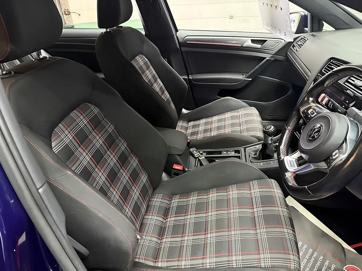 Used 2019 Volkswagen Golf GTI Performance Blue - Interior and Exterior details 17