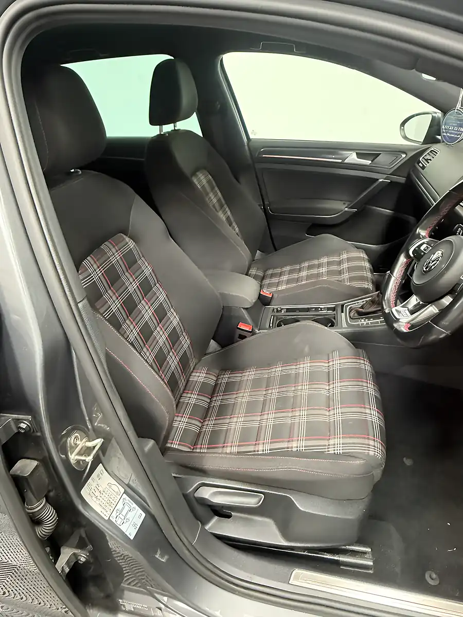 Used 2019 Volkswagen Golf GTI Performance Grey - Interior and Exterior details 8