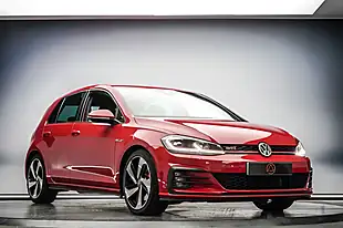 Used 2019 Volkswagen Golf GTI Performance Red - Interior and Exterior details 5