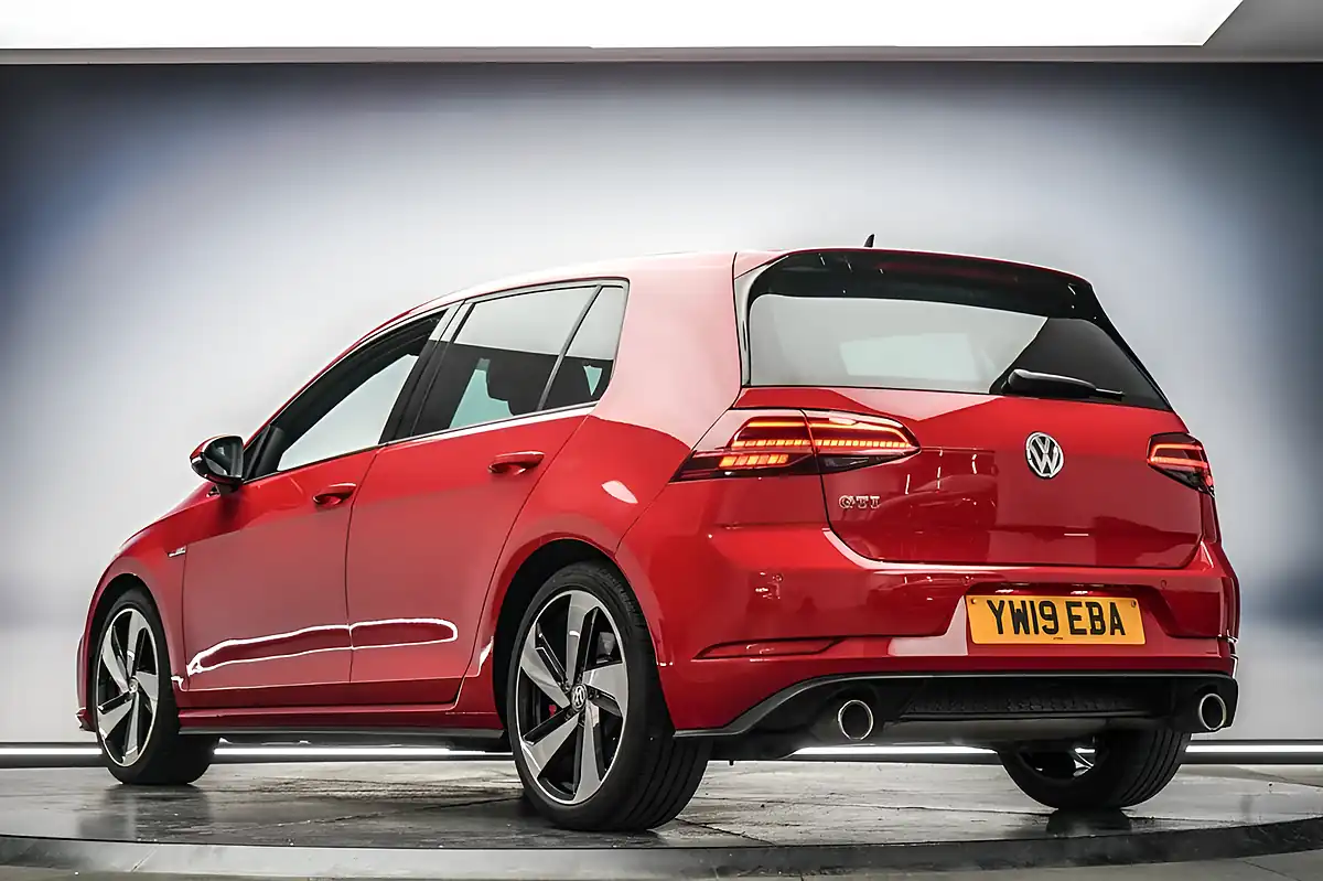 Used 2019 Volkswagen Golf GTI Performance Red - Interior and Exterior details 7