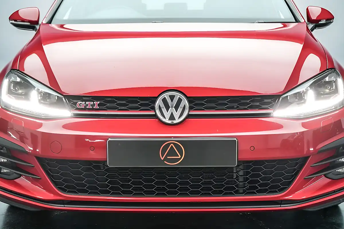 Used 2019 Volkswagen Golf GTI Performance Red - Interior and Exterior details 8