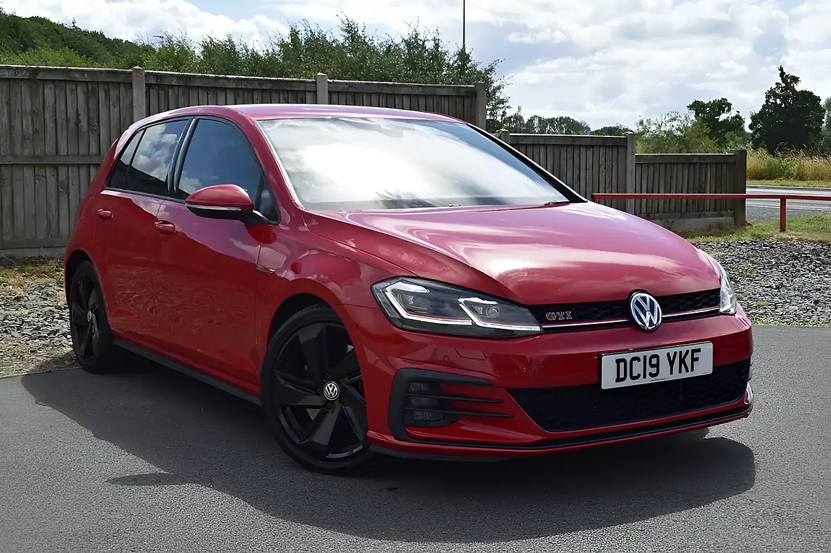 Used 2019 Volkswagen Golf GTI Performance Red - Front View