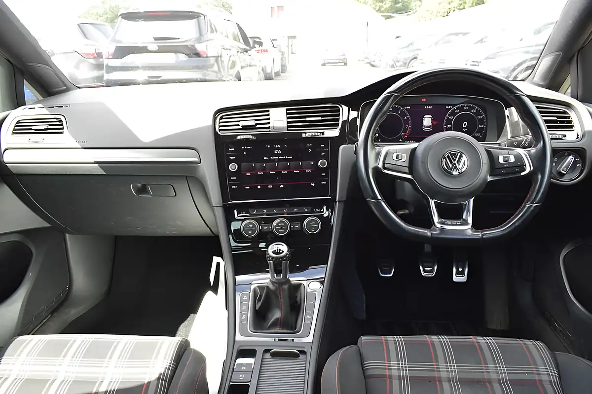 Used 2019 Volkswagen Golf GTI Performance Red - Interior and Exterior details 12