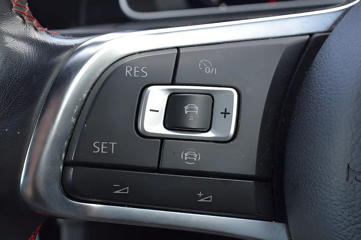 Used 2019 Volkswagen Golf GTI Performance Red - Interior and Exterior details 16