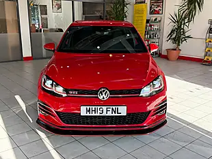 Used 2019 Volkswagen Golf GTI Performance Red - Interior and Exterior details 3
