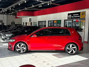 Used 2019 Volkswagen Golf GTI Performance Red - Interior and Exterior details 5