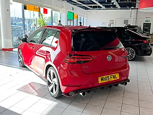 Used 2019 Volkswagen Golf GTI Performance Red - Interior and Exterior details 6
