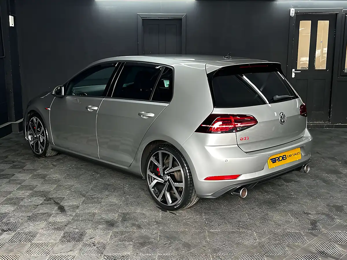 Used 2019 Volkswagen Golf GTI Performance Silver - Interior and Exterior details 20