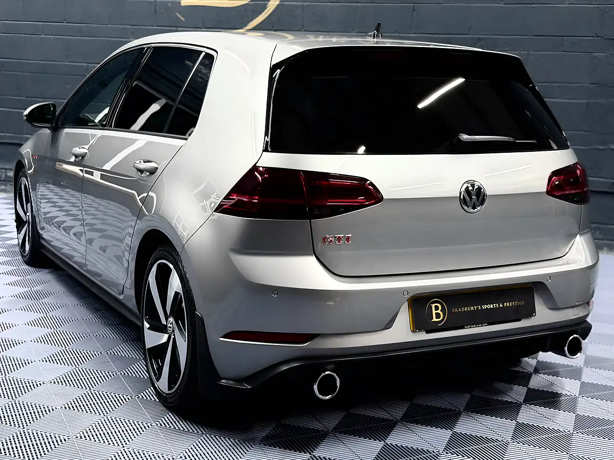 Used 2019 Volkswagen Golf GTI Performance Silver - Interior and Exterior details 16