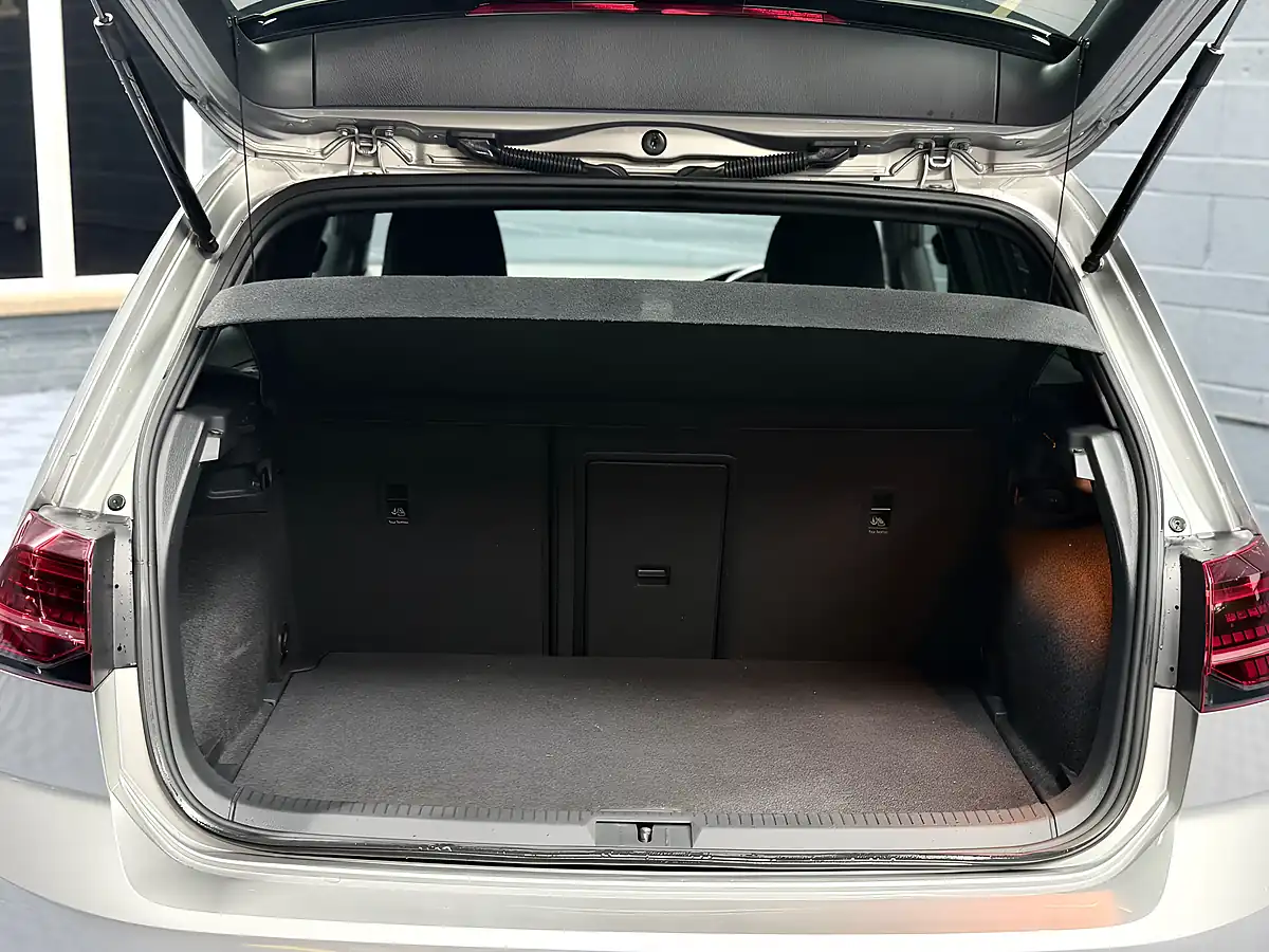 Used 2019 Volkswagen Golf GTI Performance Silver - Interior and Exterior details 19