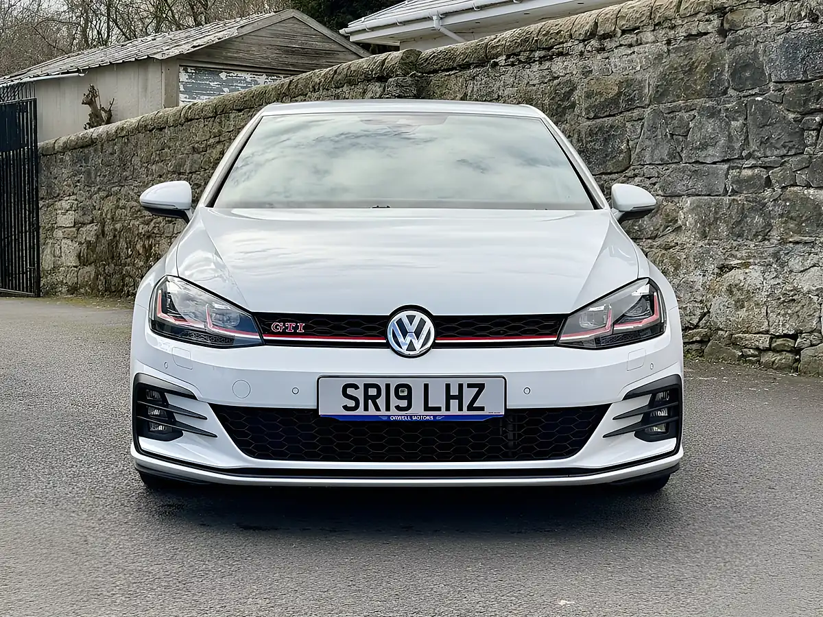 Used 2019 Volkswagen Golf GTI Performance White - Interior and Exterior details 2
