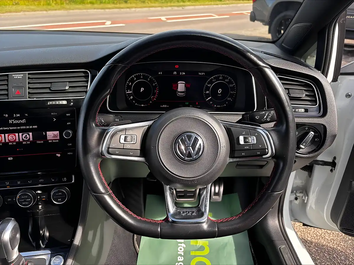 Used 2019 Volkswagen Golf GTI Performance White - Interior and Exterior details 13