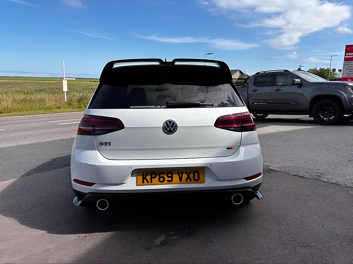 Used 2019 Volkswagen Golf GTI Performance White - Interior and Exterior details 6