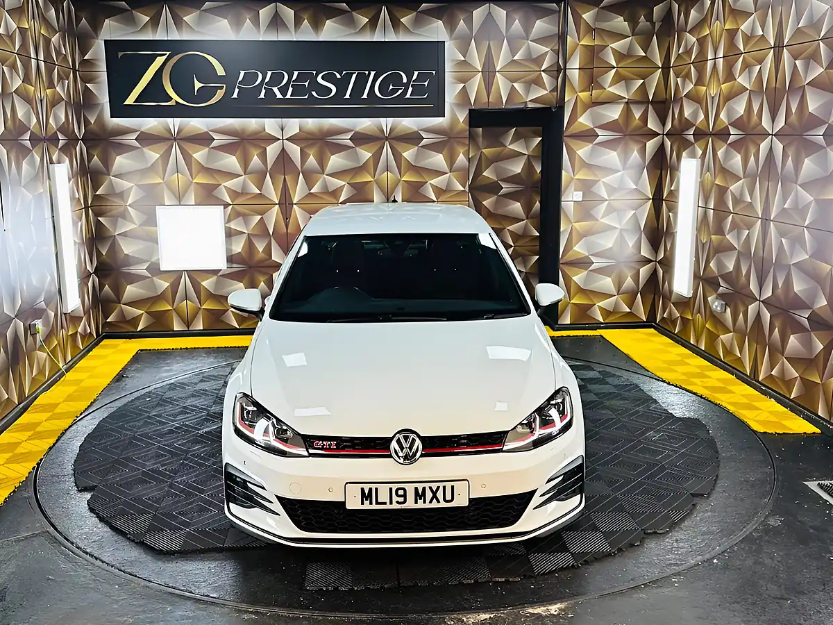 Used 2019 Volkswagen Golf GTI Performance White - Interior and Exterior details 11