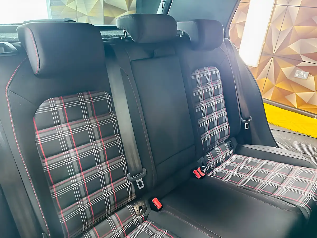 Used 2019 Volkswagen Golf GTI Performance White - Interior and Exterior details 12