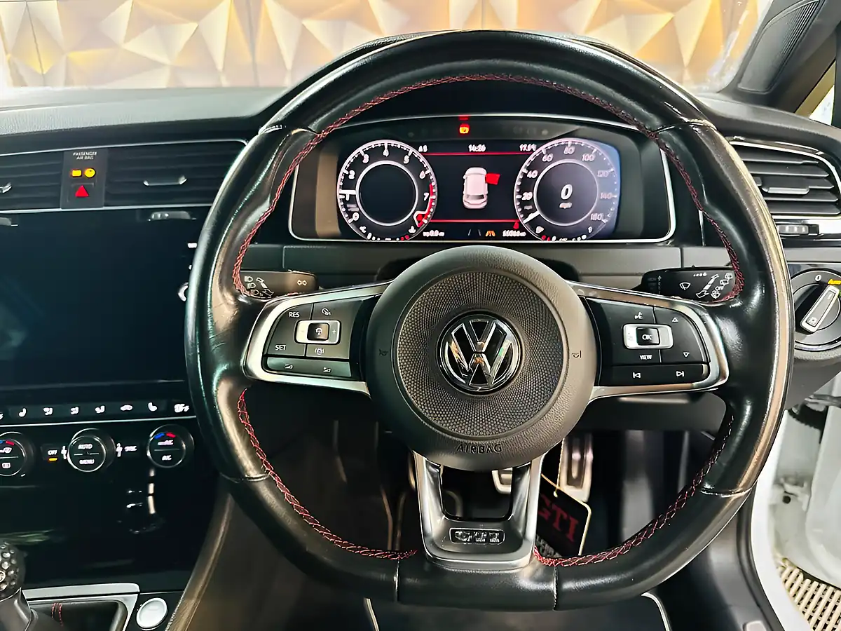 Used 2019 Volkswagen Golf GTI Performance White - Interior and Exterior details 17