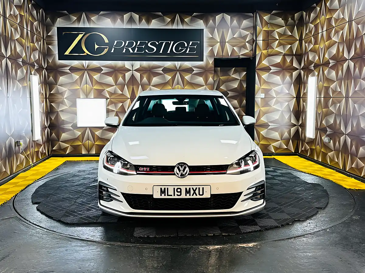 Used 2019 Volkswagen Golf GTI Performance White - Interior and Exterior details 2