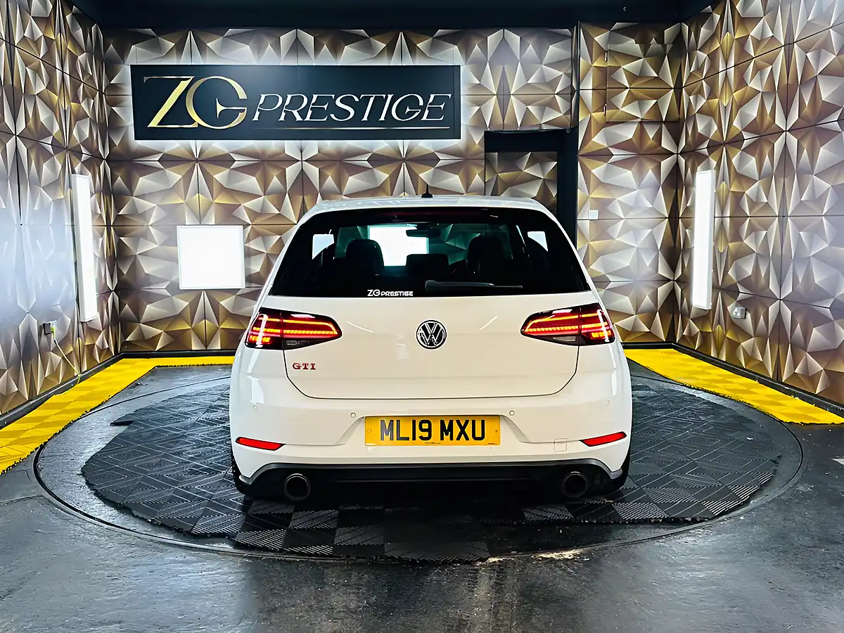 Used 2019 Volkswagen Golf GTI Performance White - Interior and Exterior details 4