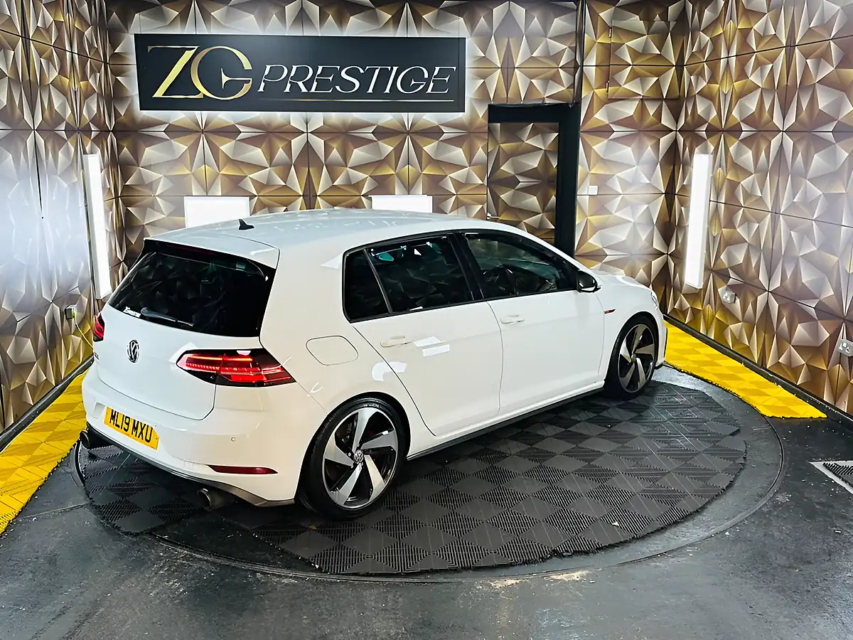 Used 2019 Volkswagen Golf GTI Performance White - Interior and Exterior details 6