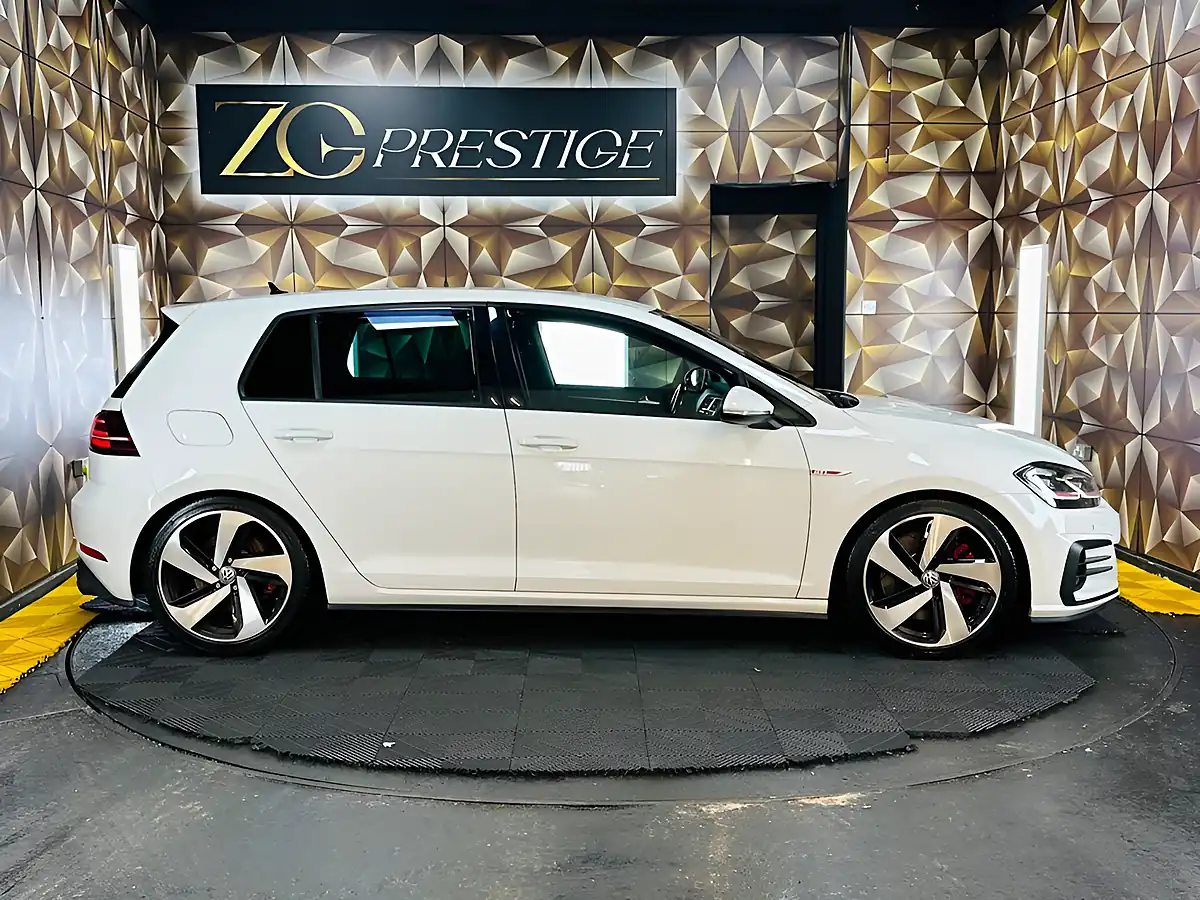 Used 2019 Volkswagen Golf GTI Performance White - Interior and Exterior details 8