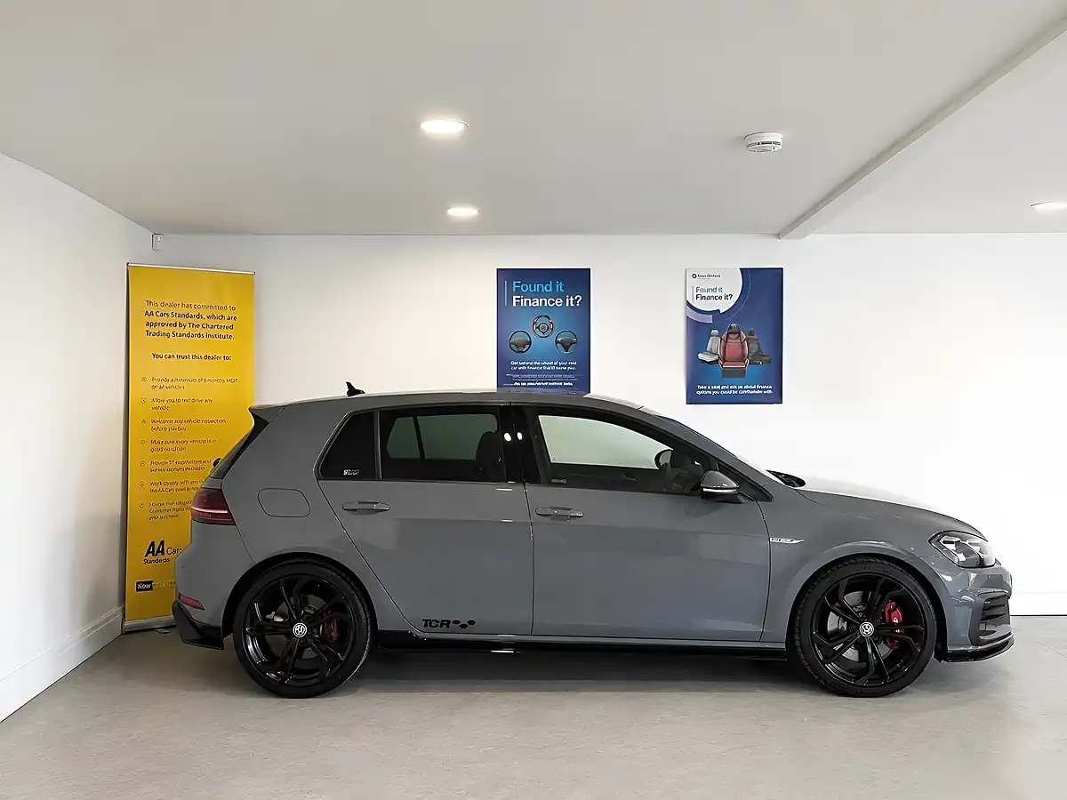Used 2019 Volkswagen Golf GTI Tcr Nardo Grey - Interior and Exterior details 6