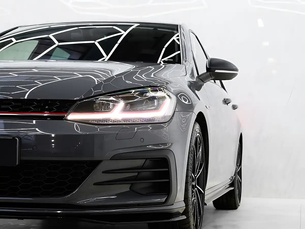 Used 2019 Volkswagen Golf GTI Tcr Pure Grey - Interior and Exterior details 2