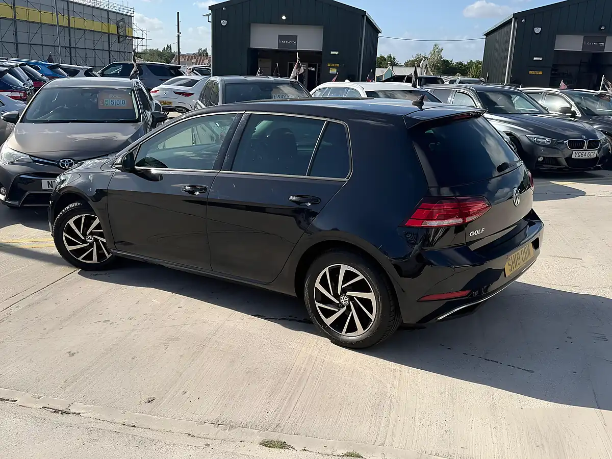 Used 2019 Volkswagen Golf Match Black - Interior and Exterior details 7