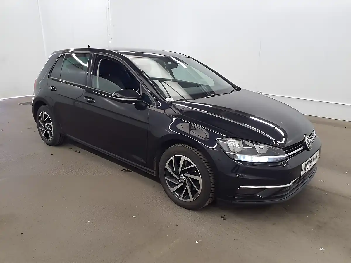 Used 2019 Volkswagen Golf Match Edition Black - Front View