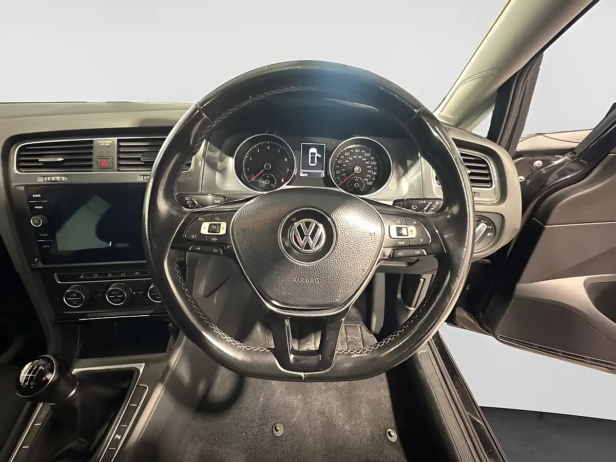 Used 2019 Volkswagen Golf Match Edition Black - Interior and Exterior details 5
