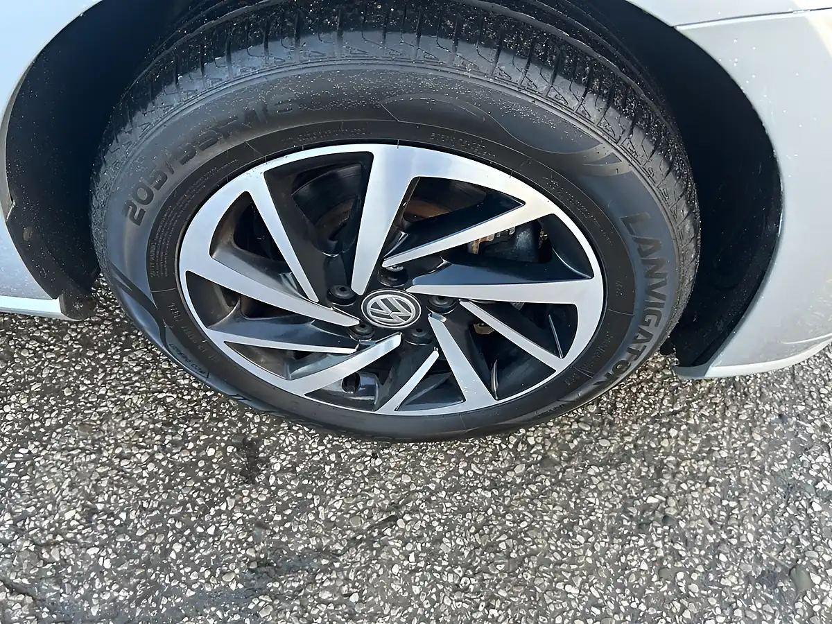 Used 2019 Volkswagen Golf Match Edition Silver - Interior and Exterior details 10