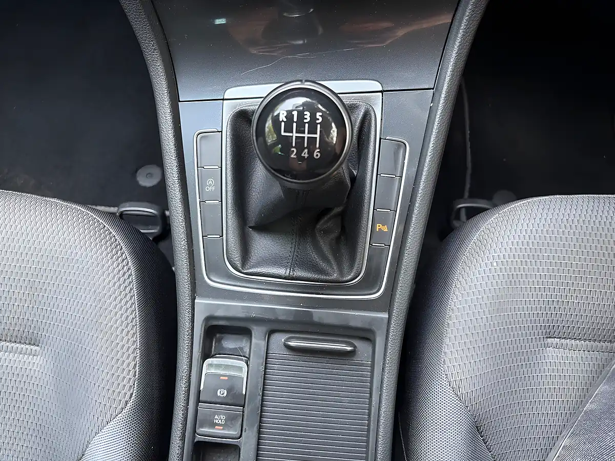 Used 2019 Volkswagen Golf Match Edition Silver - Interior and Exterior details 18