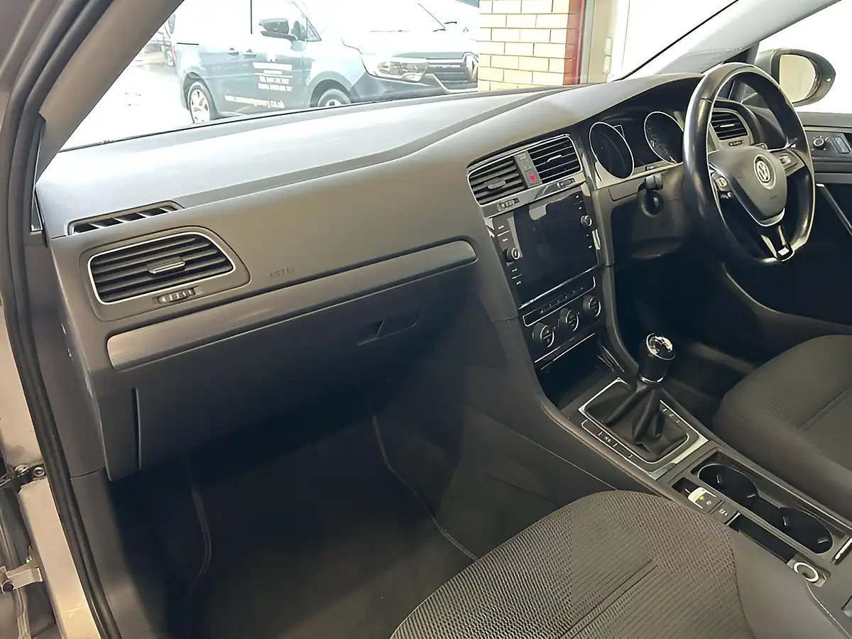 Used 2019 Volkswagen Golf Match Edition Silver - Interior and Exterior details 11