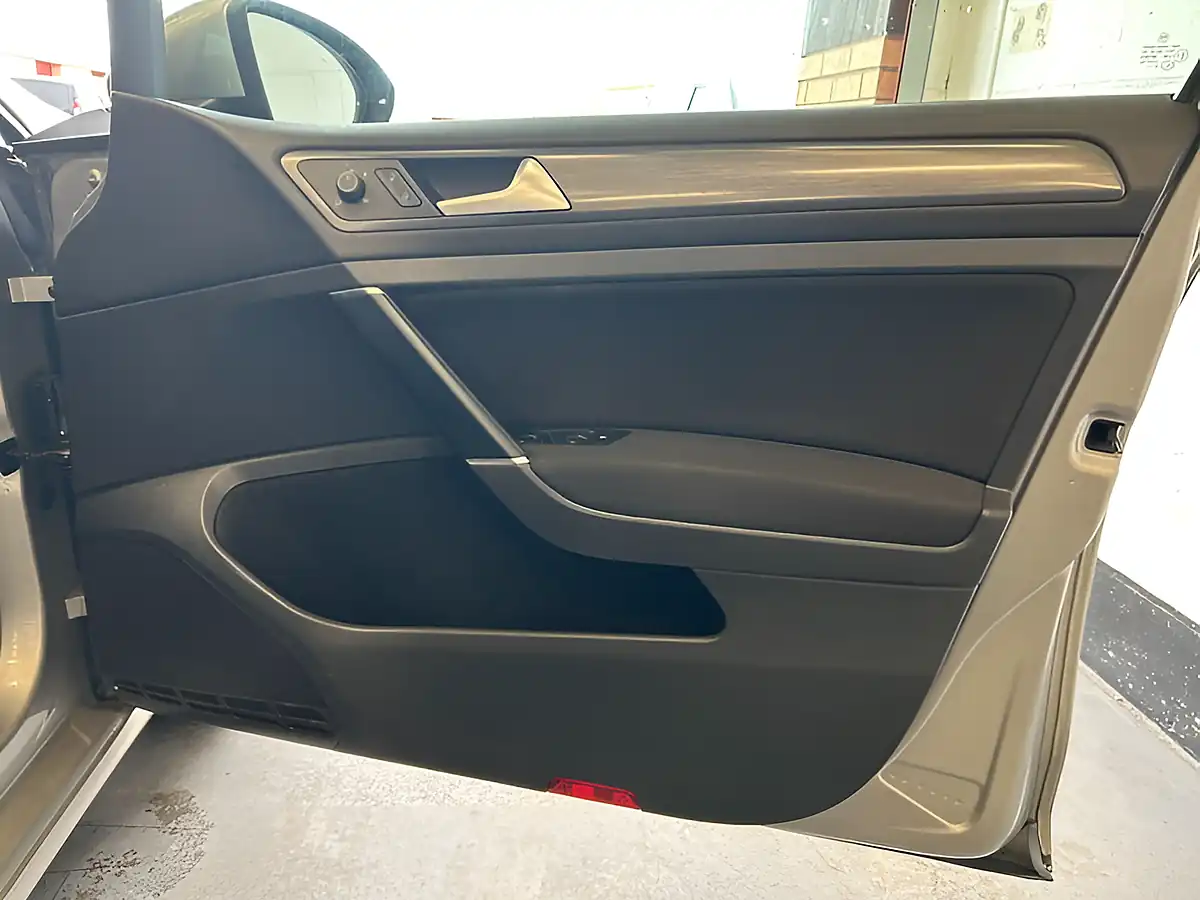 Used 2019 Volkswagen Golf Match Edition Silver - Interior and Exterior details 15