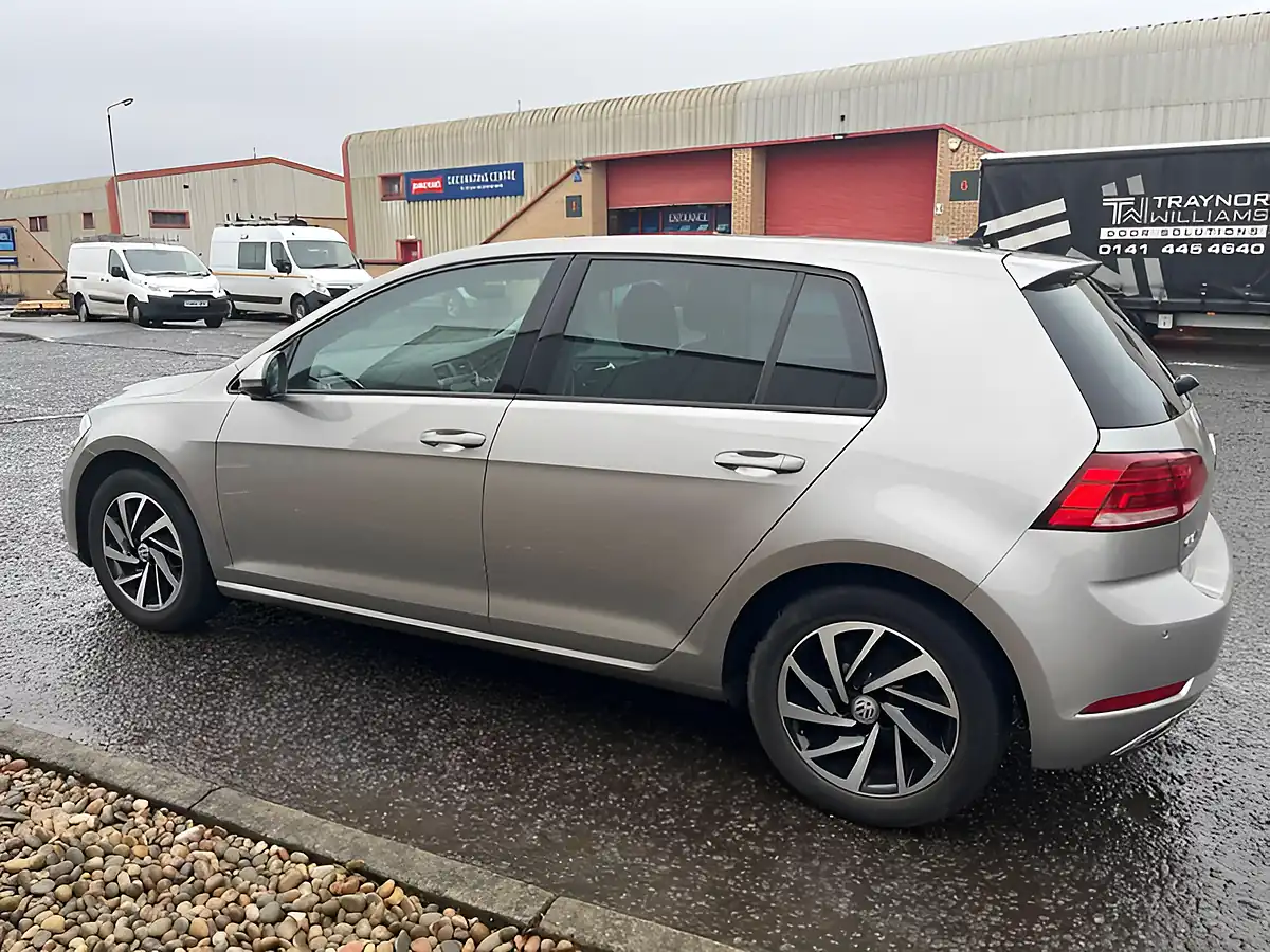 Used 2019 Volkswagen Golf Match Edition Silver - Interior and Exterior details 8