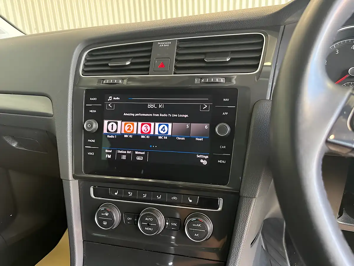 Used 2019 Volkswagen Golf Match Edition Tornado Red - Interior and Exterior details 12