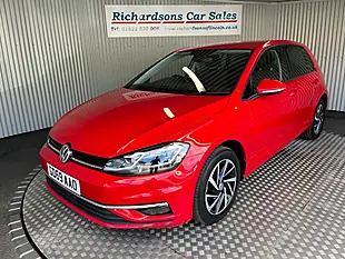 Used 2019 Volkswagen Golf Match Edition Tornado Red - Interior and Exterior details 6