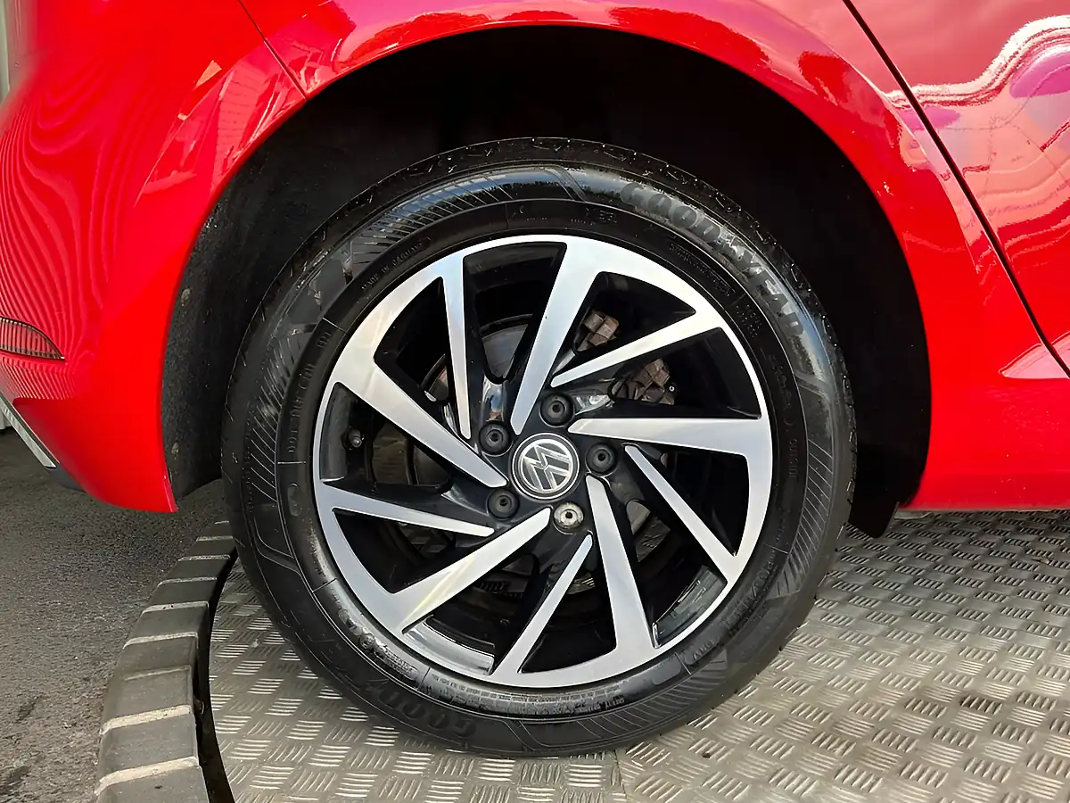Used 2019 Volkswagen Golf Match Edition Tornado Red - Interior and Exterior details 8