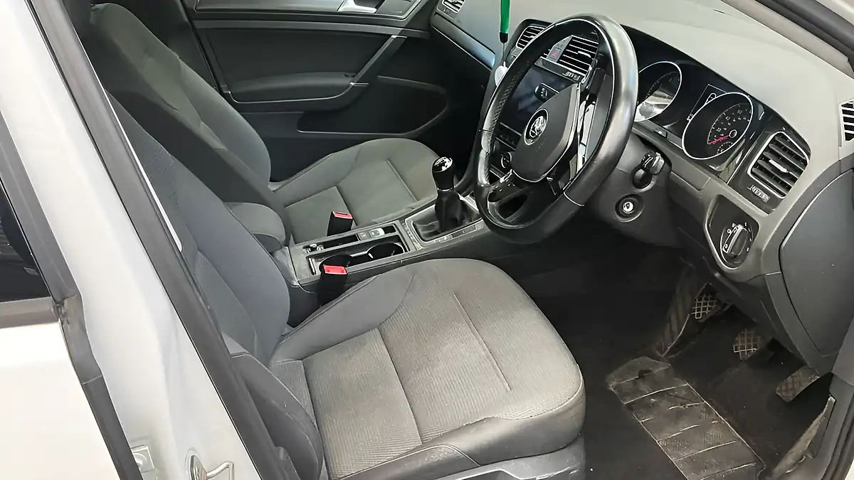 Used 2019 Volkswagen Golf Match Edition White - Interior and Exterior details 9
