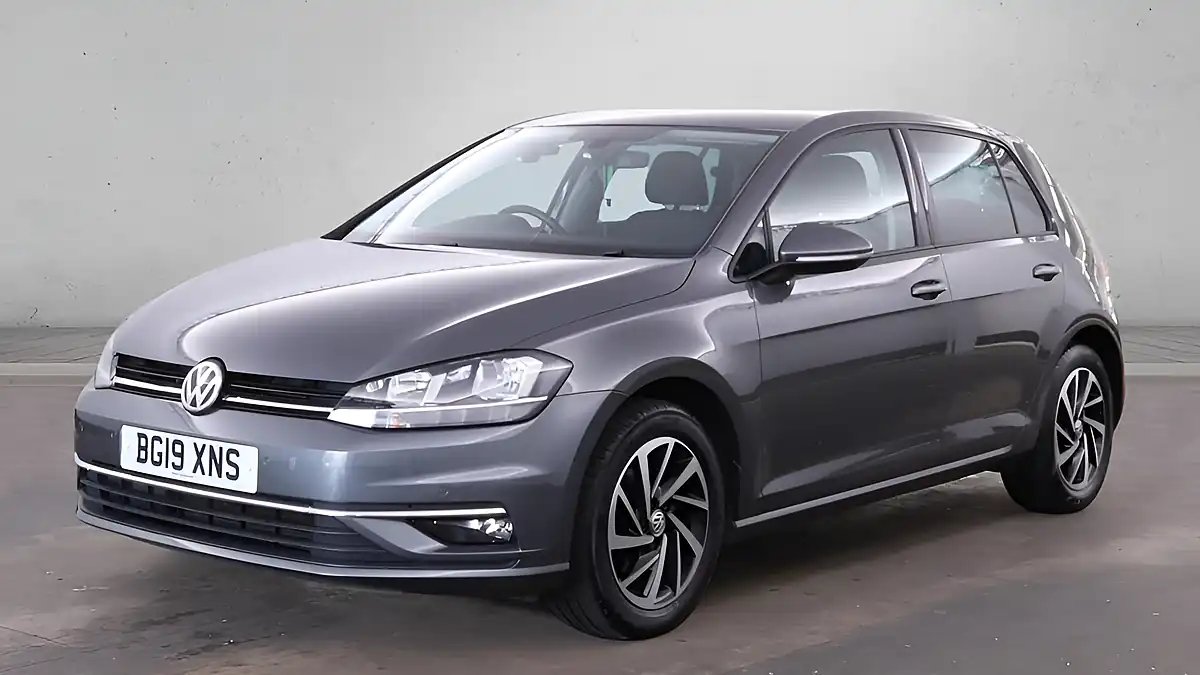 Used 2019 Volkswagen Golf Match Grey - Interior and Exterior details 4