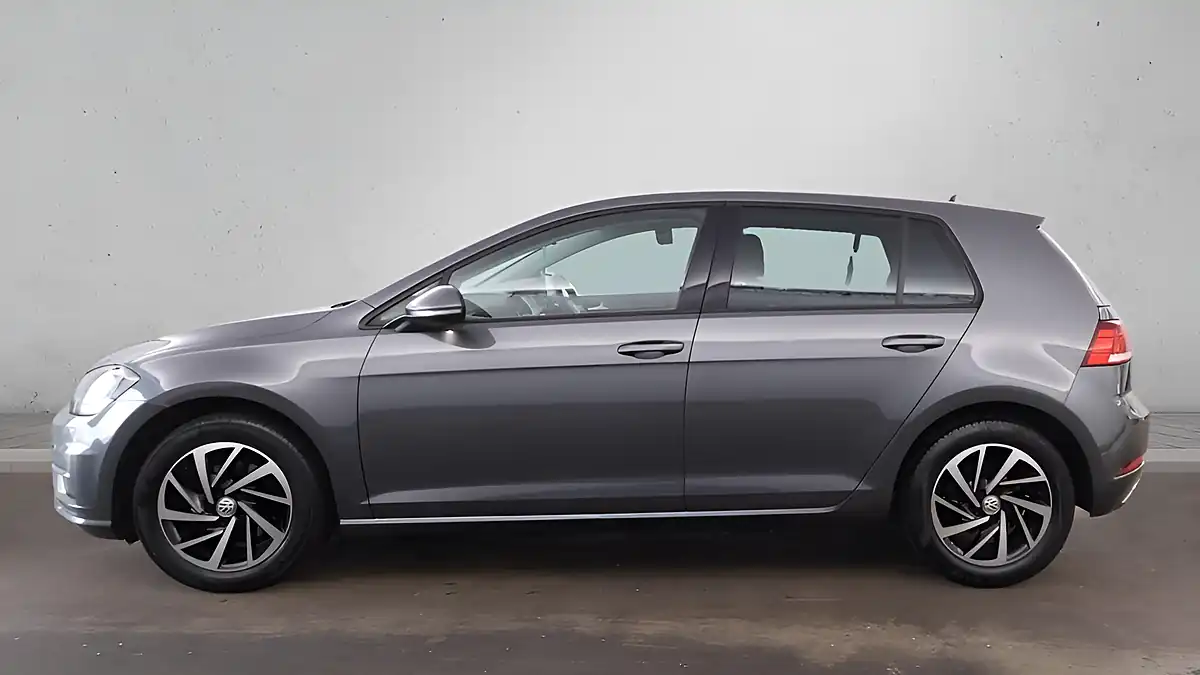 Used 2019 Volkswagen Golf Match Grey - Interior and Exterior details 6