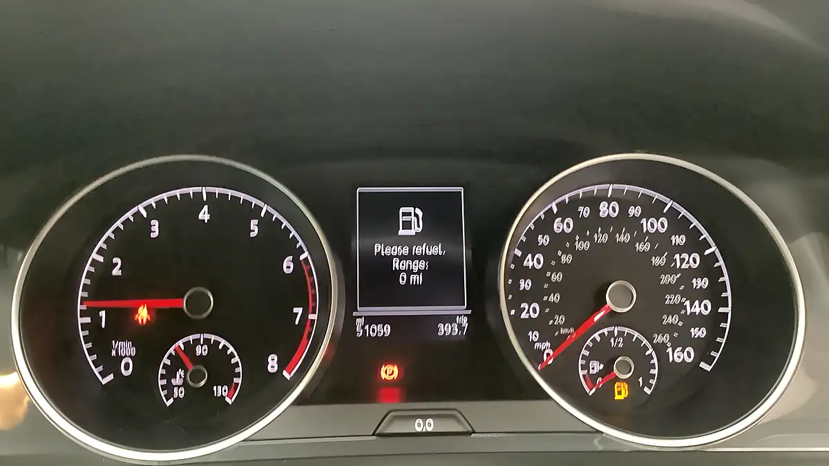 Used 2019 Volkswagen Golf Match Grey - Interior and Exterior details 9